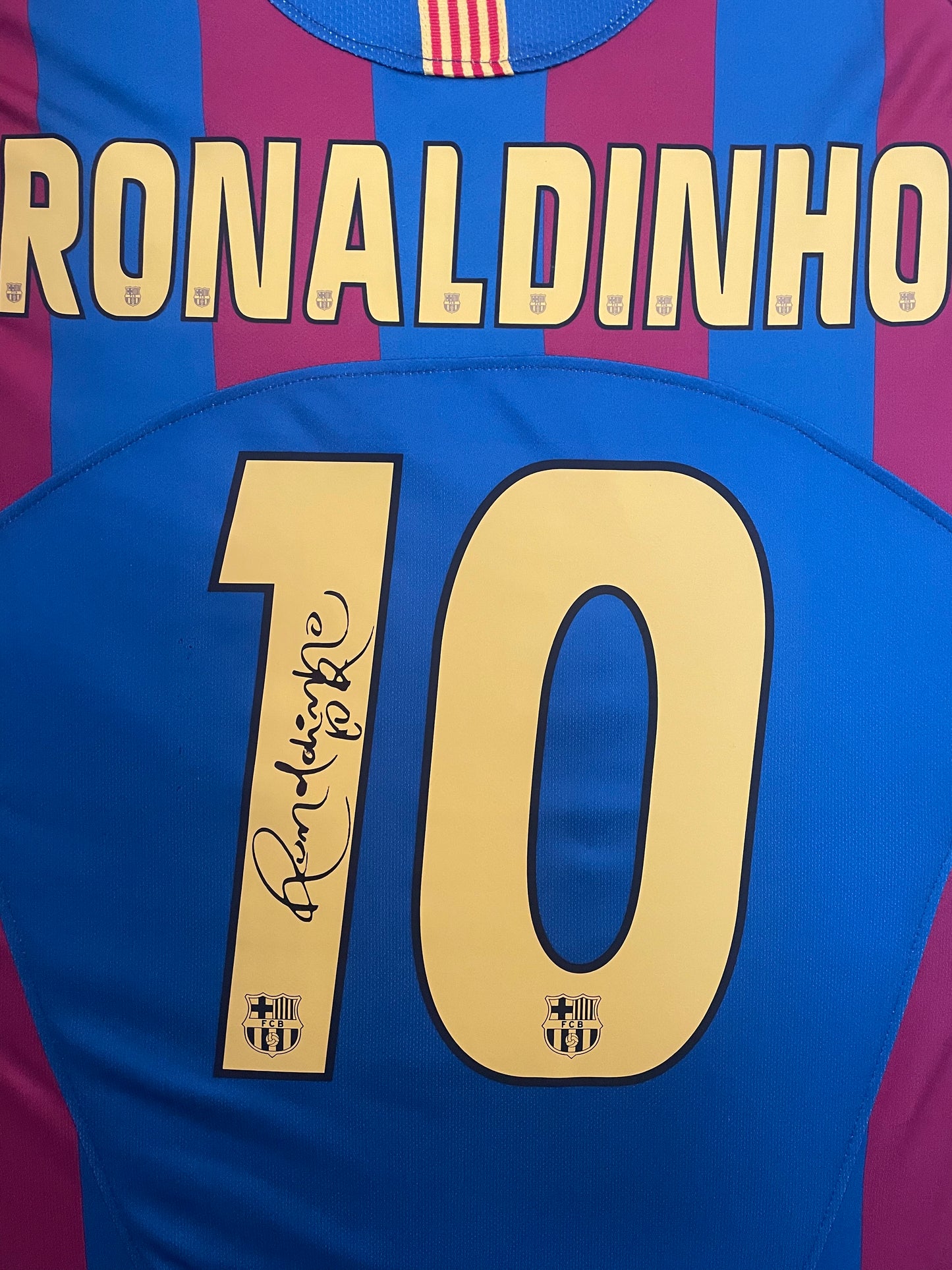 Ronaldinho Signed Barcelona 2005/06 Framed Home Shirt with COA